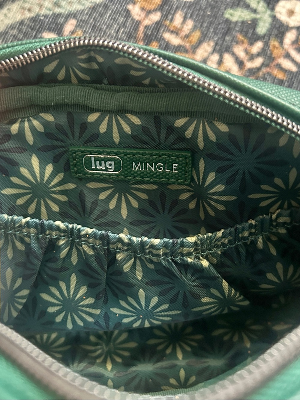Lug Mingle Green Compact Crossbody Bag - Picture 5 of 8